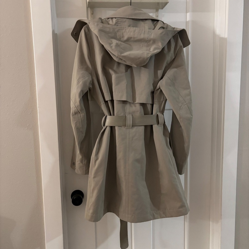 Lululemon Always There Short Trench Coat Size 10 Belted Jacket light beige EUC - Picture 4 of 10